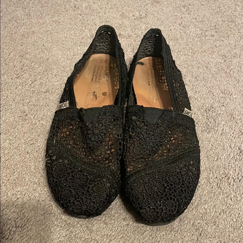 Toms Black lace Flats